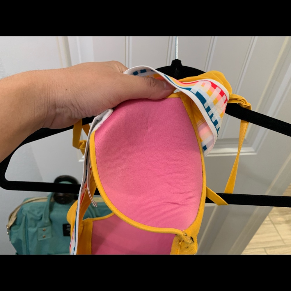 bra - Picture 3 of 4